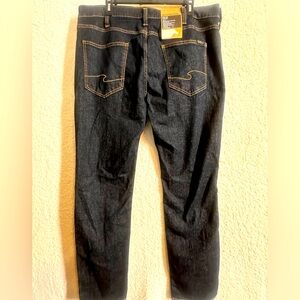 Silver Jeans The Slim Men’s Size 38x34 Performance Stretch NWT Dark Wash Tapered